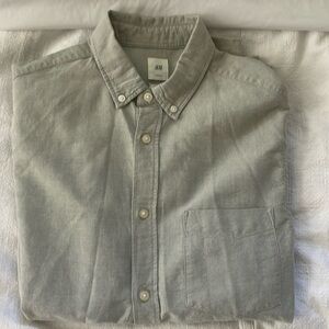 Men’s H&M dress shirt. Brand new with tags. Size medium.